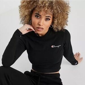Champion long sleeve mock neck crop tee